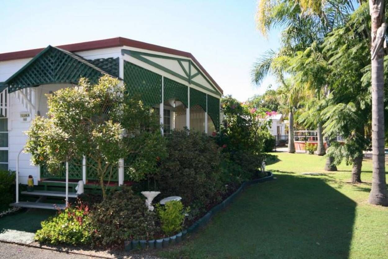 The Palms Village - Over 50's 'Pet Friendly' Lifestyle Village