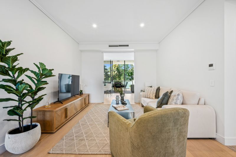 Bright, Stylish First-Floor Apartment