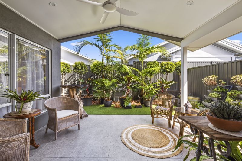 Vibrant Two Bedroom Home with Tropical Views