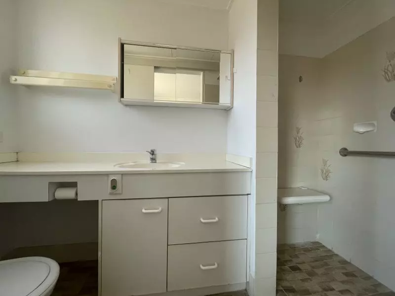 Light-Filled One-Bedroom Serviced Studio Apartment in Greglea Retirement Living