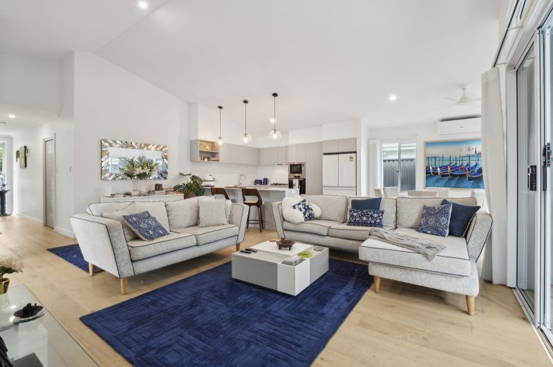 Light-Filled Living – Elegant Three Bedroom Home