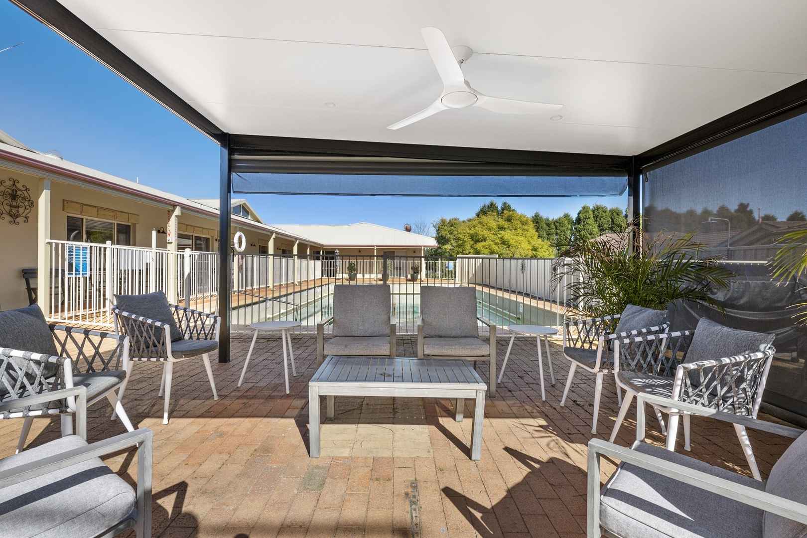 Ground Floor Retirement Unit with Garage 