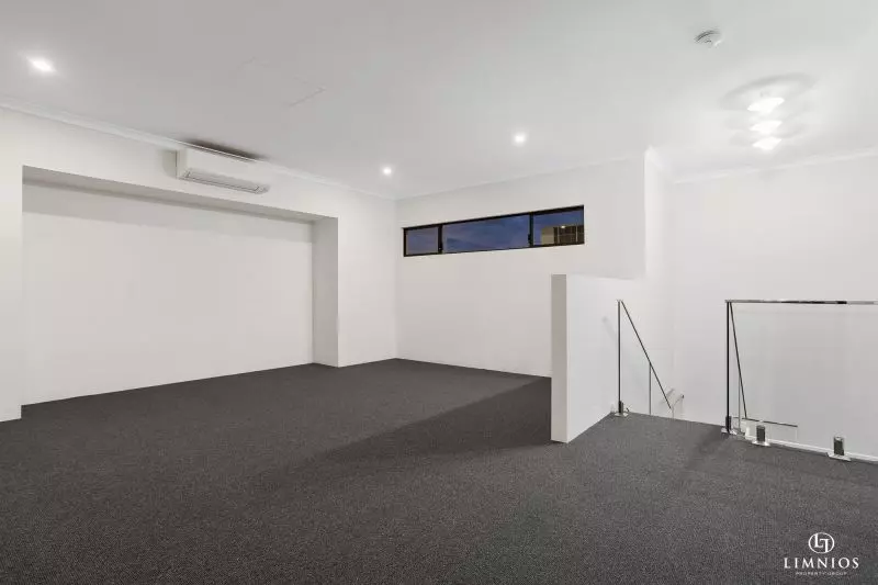 Seaside Living At It's Best!