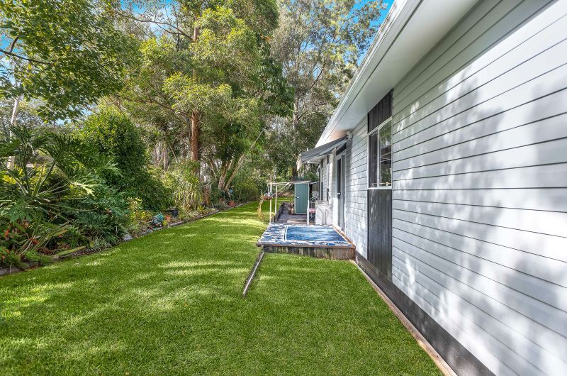 A Gardeners Paradise in Prime Location!