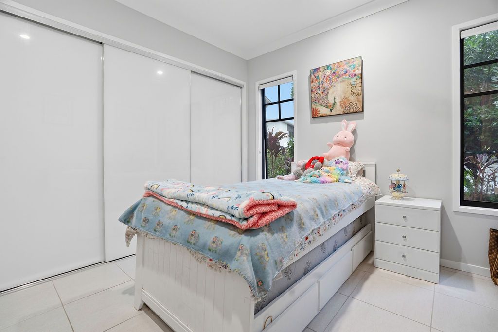 160 Caloundra Cay