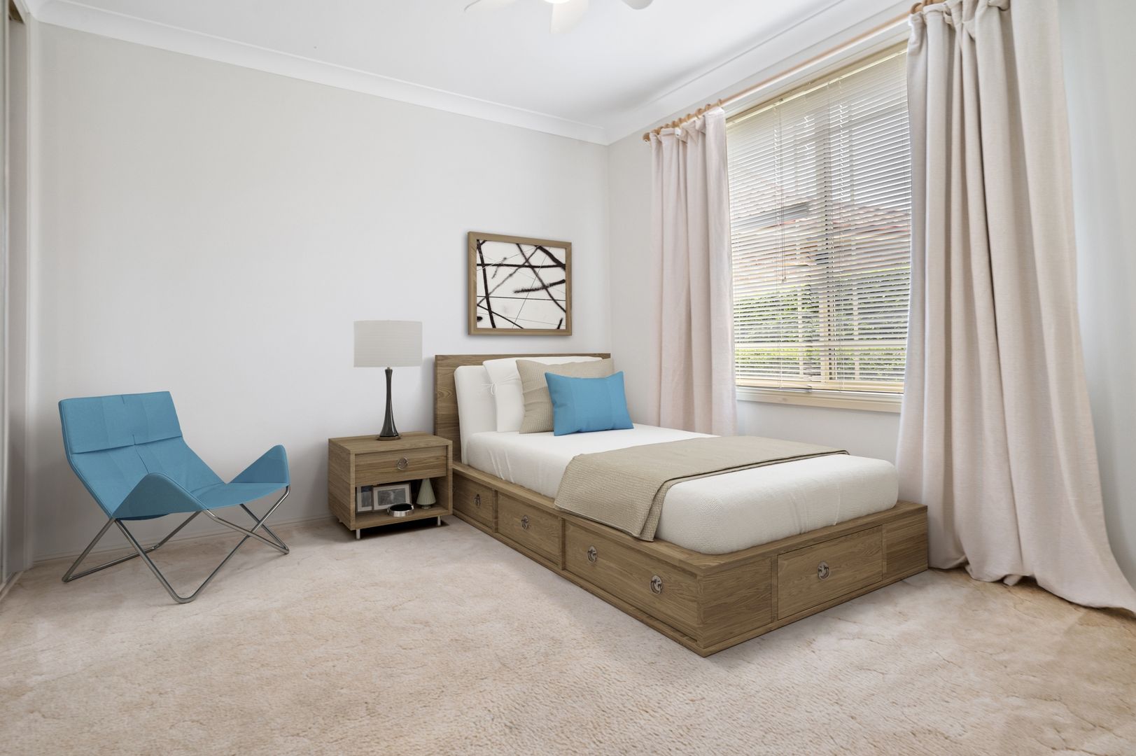 Ground Floor Villa With Garage!