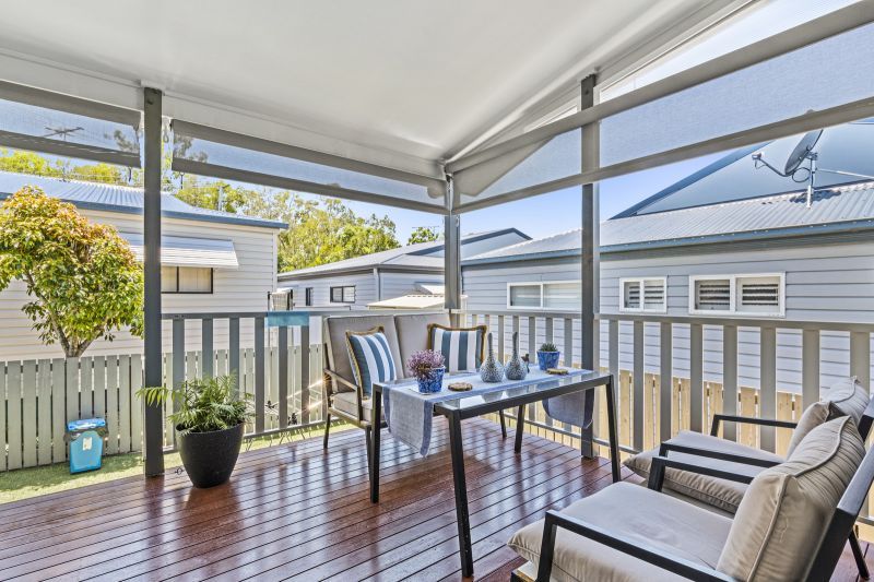 Modern Two Bedroom - Beautiful Inside & Out!