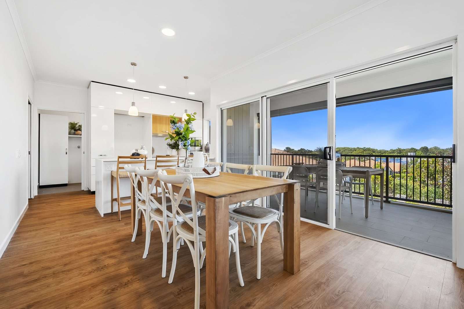 Retire in style on the Sunshine Coast!