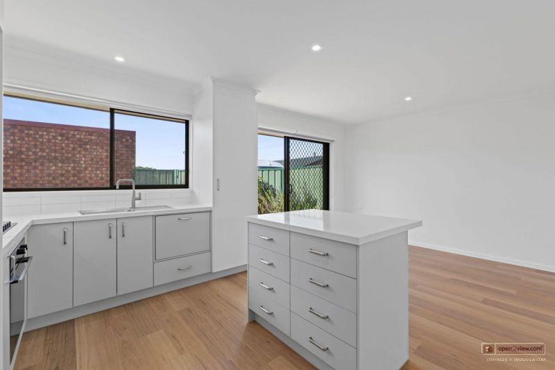 Beautifully Renovated 2-Bedroom Unit - Retirement Living