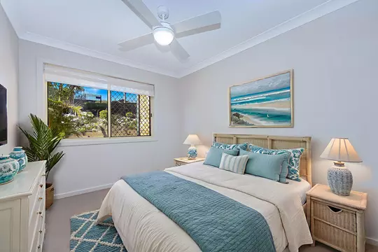 Bright, Private Villa with Study and Sunny Balcony