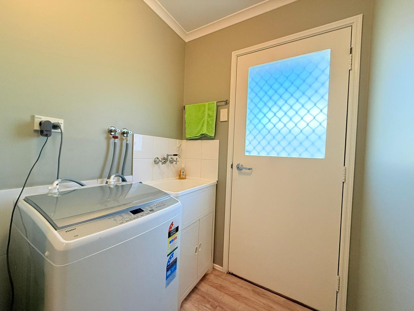 Looking for a Fresh, Inviting Home in a quite position in an Over 50's complex?