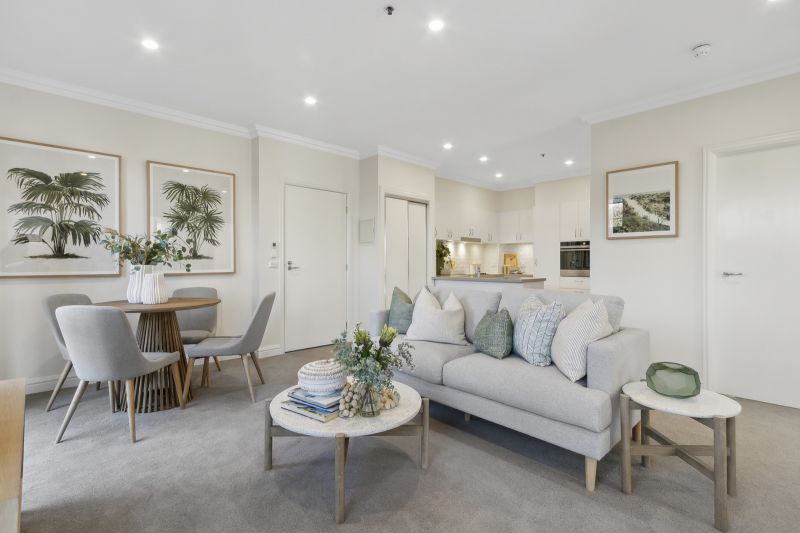 Spacious and bright two-bedroom apartment