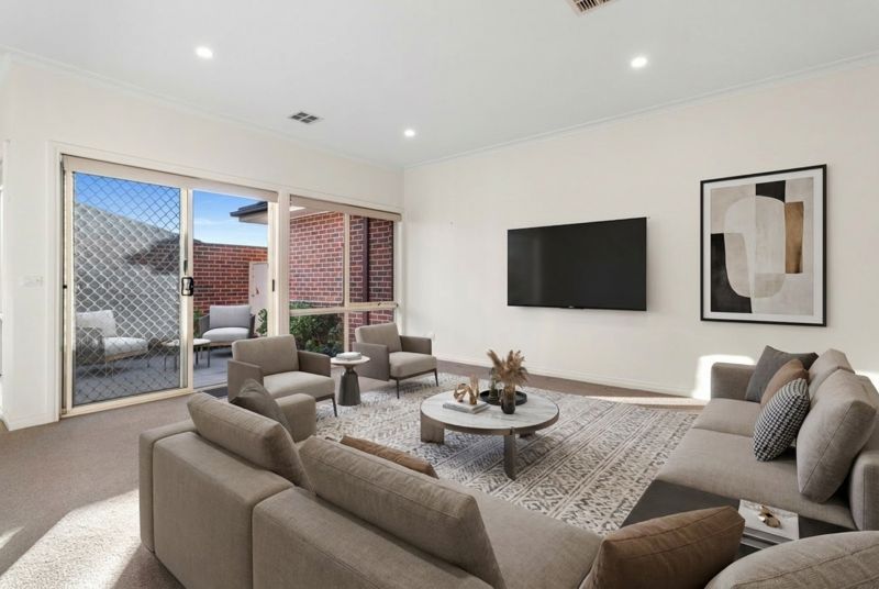 Modern 2-bedroom villa close to amenities