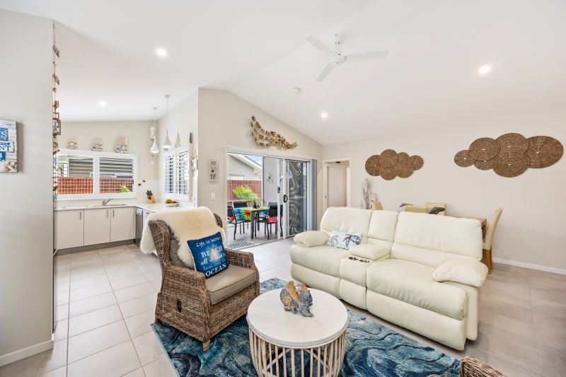 Location, Location, Location- Stunning Bushland Outlook