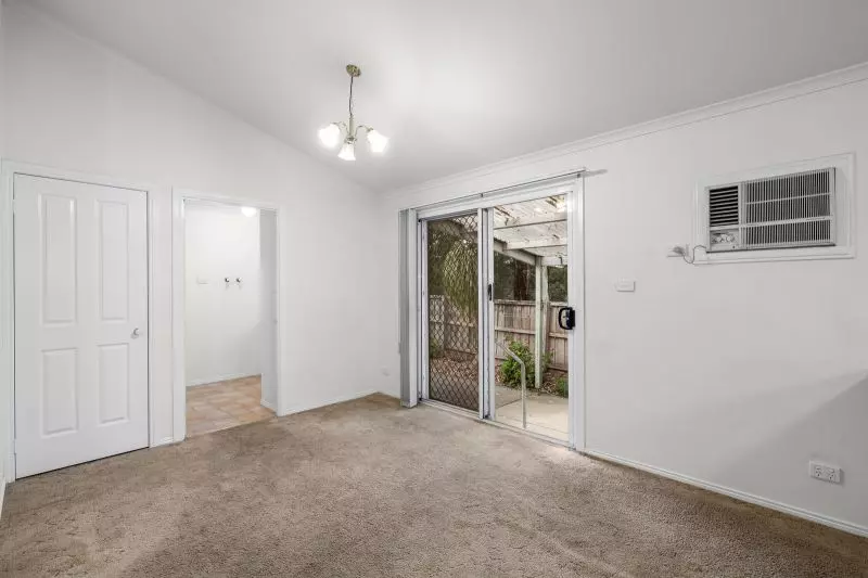 Close to Parkland – Perfect Opportunity!