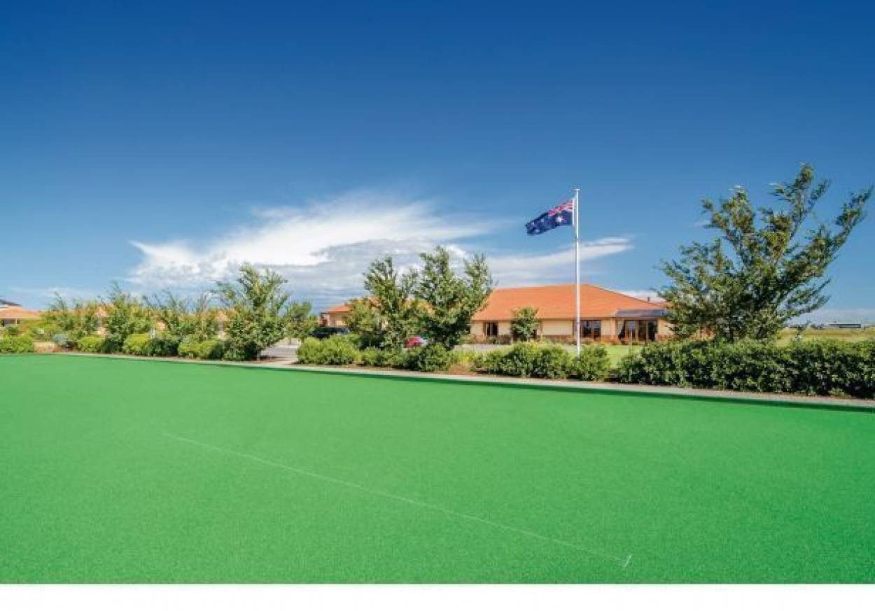 Elegant and Classy, This Spacious Unit is a Stunner!