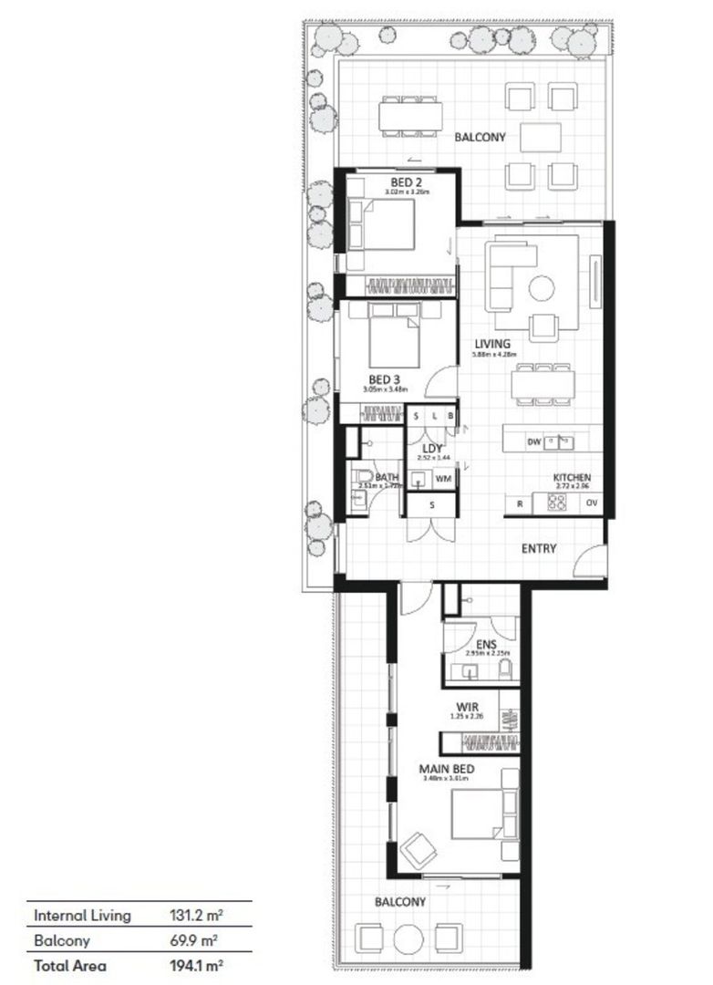 Spacious Ground-Floor Apartment with Two Outdoor Living Spaces - G03