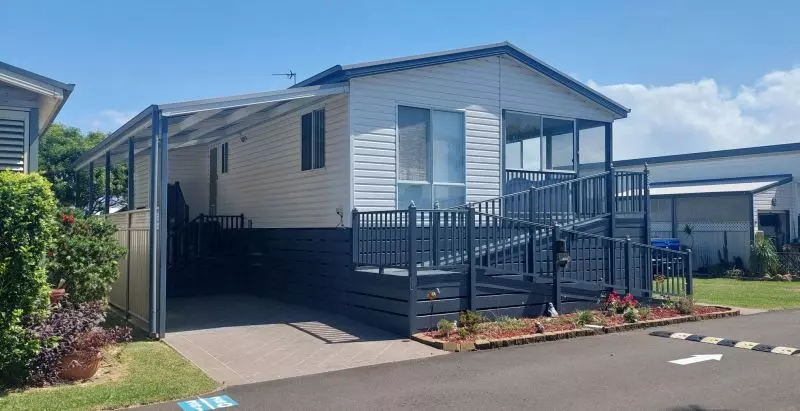 Jettys by the Lake - Site 250