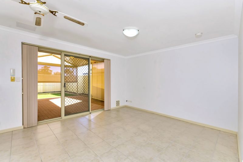 ARCADIA WATERS MADDINGTON - Enjoy The Serenity & Rear Gable Patio