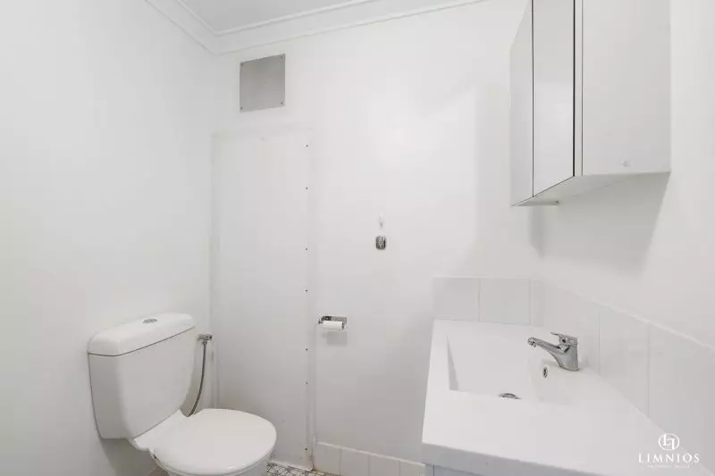 Super Spacious, Retro Classic!