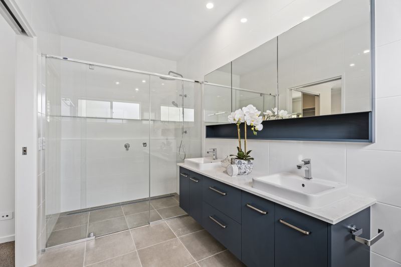 Site 523 - Sunningdale Gable Facade Newly Built Display Home - Under Contract