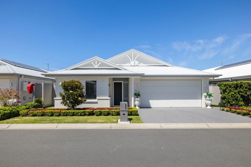 Community Living at Its Finest – Luxury Three-Bedroom Haven