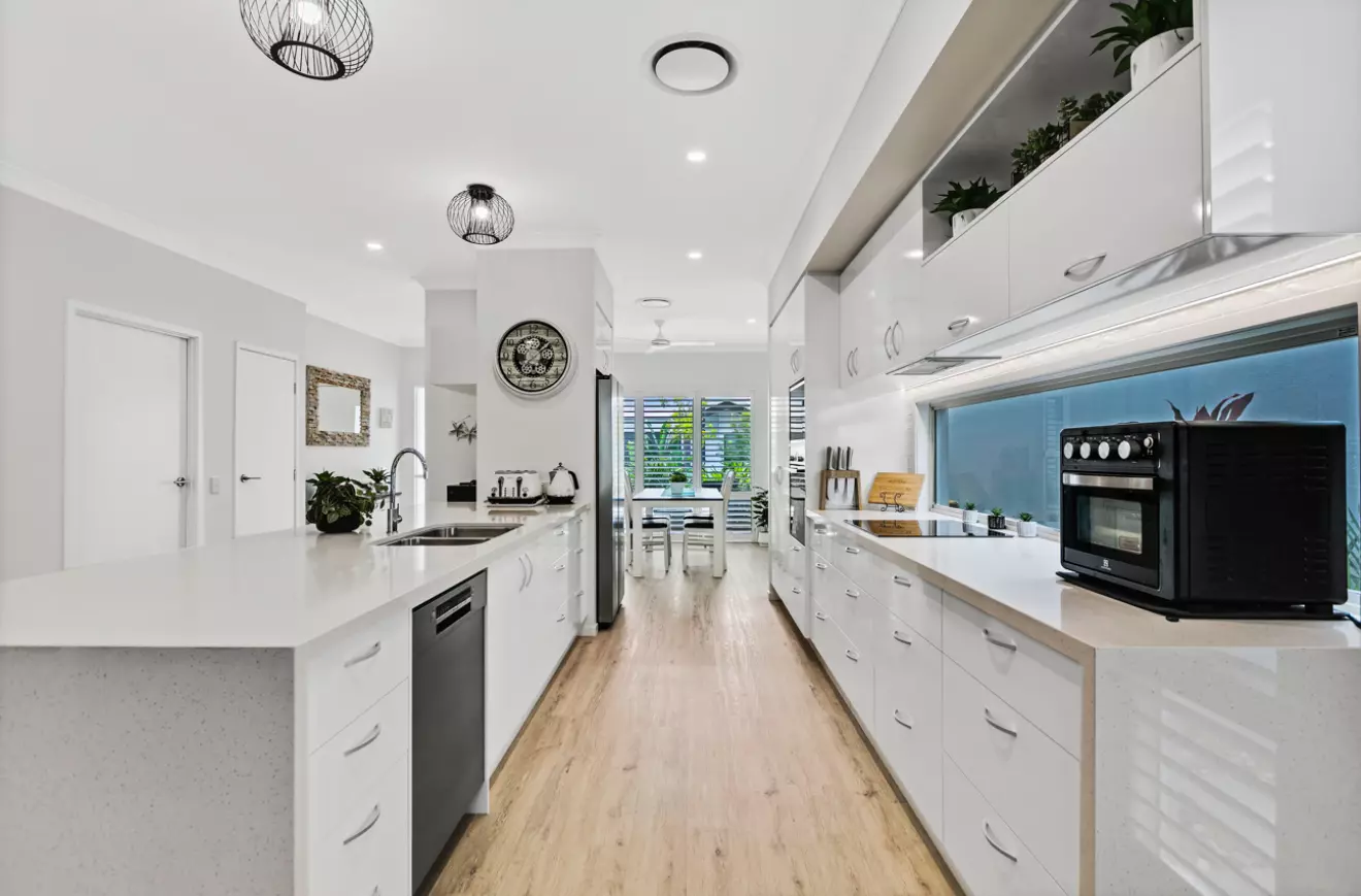 Halcyon Nirimba - Home 202 - Over 50’s Luxury Resort (Bronte GOLD design)