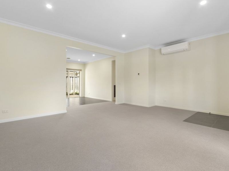 Elegant Three-Bedroom Villa Opposite the Community Centre