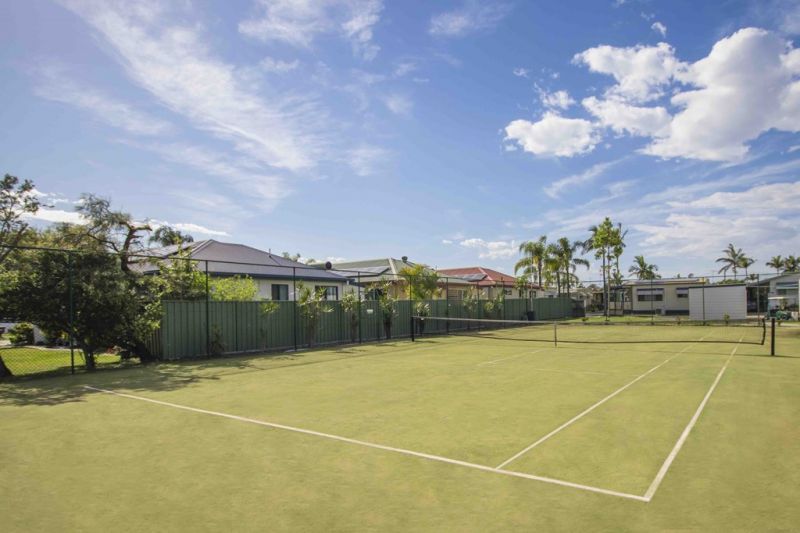 Spacious Home, Enclosed Veranda & Solar Power
