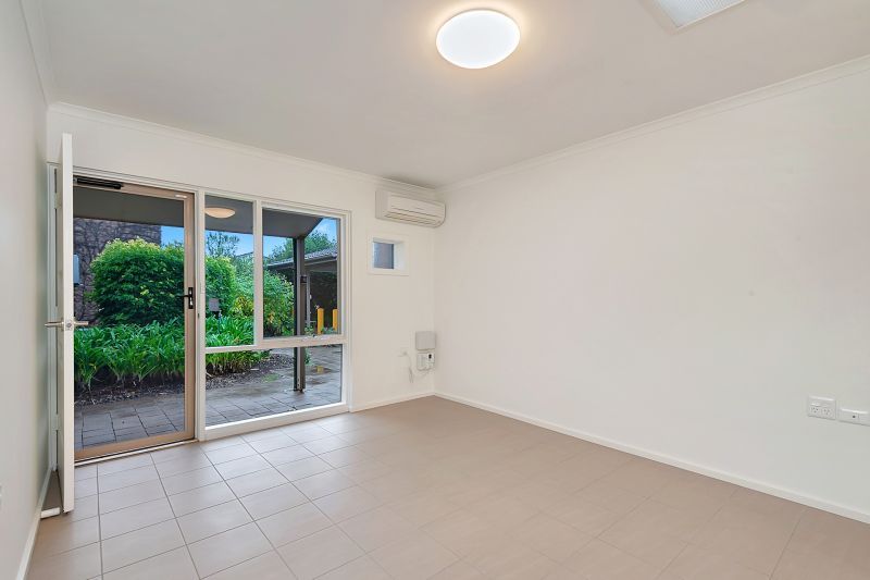 Lovely renovated one bedroom unit is surrounded by communal gardens, the perfect setting to retire your way in Ridgehaven