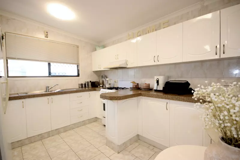 The Palms Village - Over 50's pet friendly lifestyle village