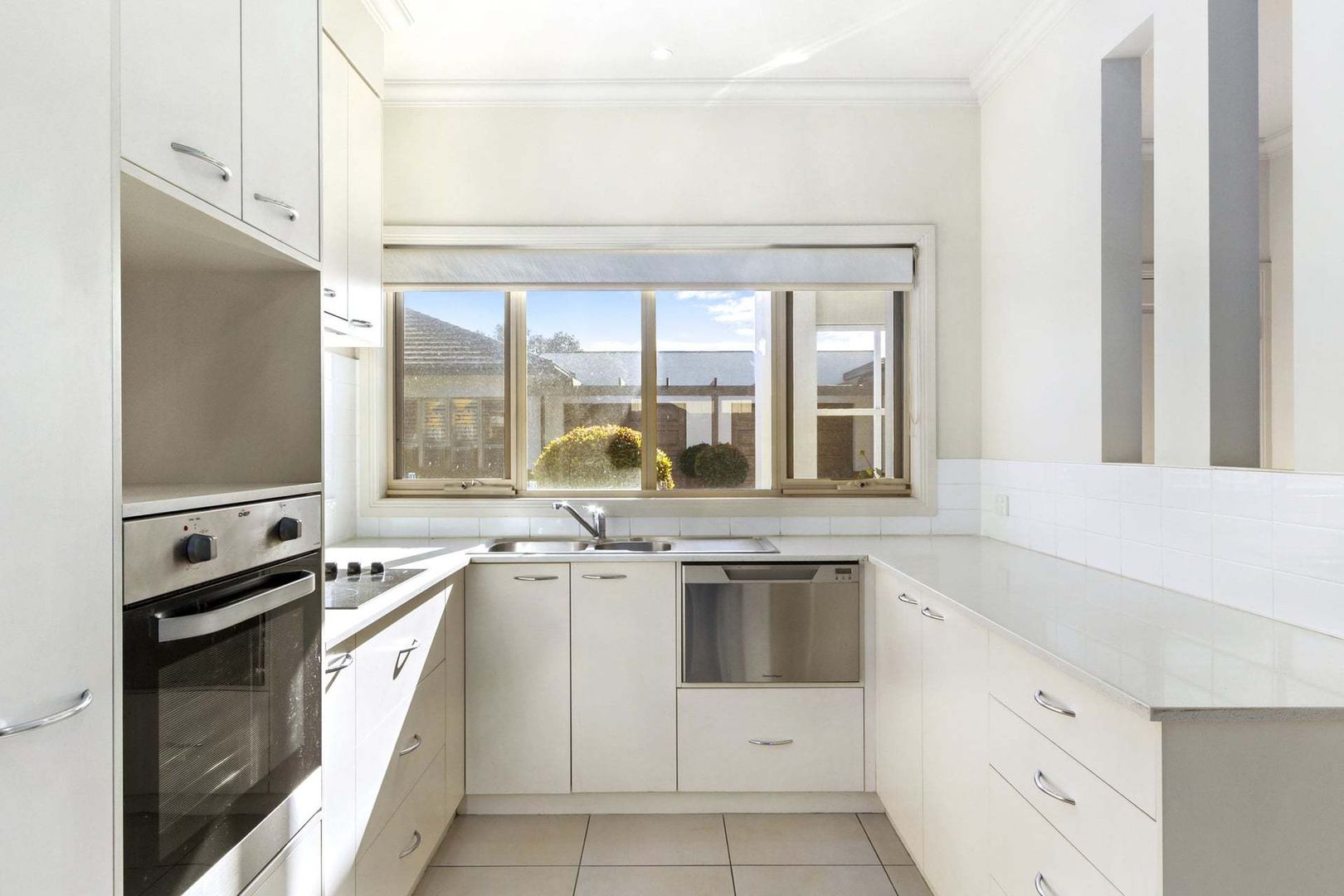 Stylish Home with Private Garden near Clubhouse