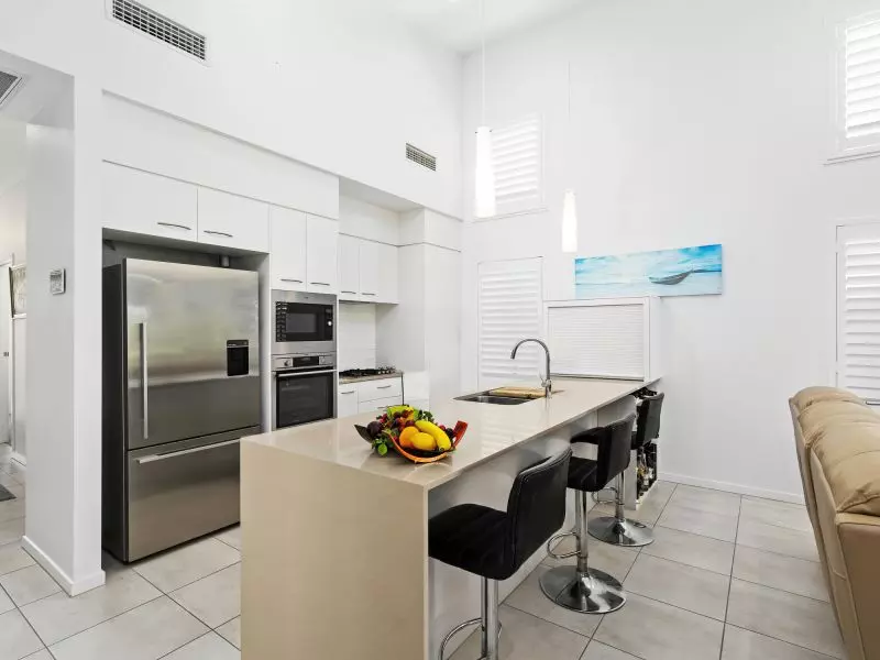 Site 8 - Established Heron