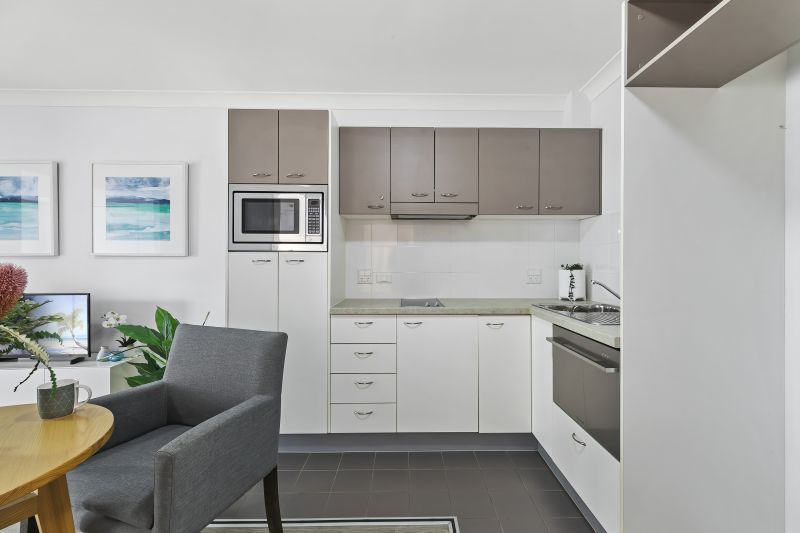 Charming one bedroom villa with study