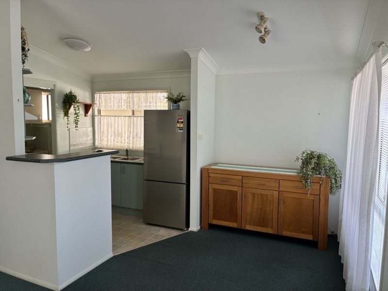 NEAT & SPACIOUS 2-BEDROOM