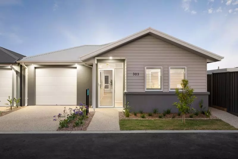 Write the next chapter of your story at Lakeside Lara & choose from our range of stunning home designs including the Gippsland.