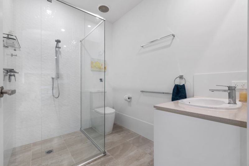 Modern Luxury & Style!