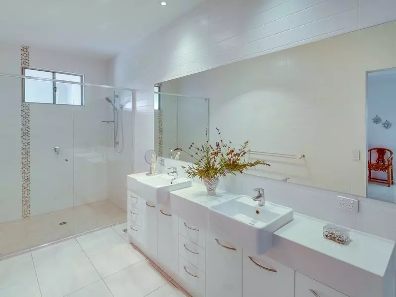 Stately elegance without downsizing