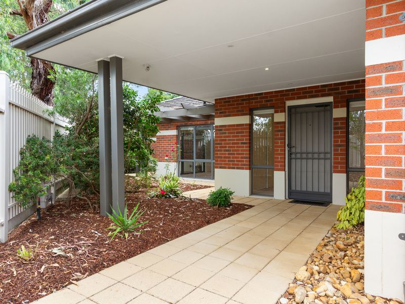 Looking for the space of a house, with a garden to match?