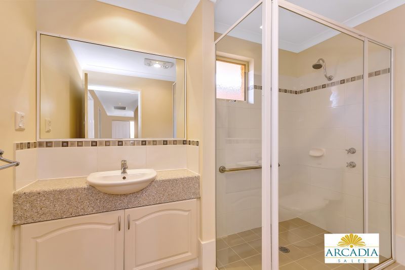 ARCADIA WATERS MANDURAH - Extra Wide Passageways & Spacious Living.