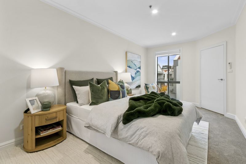 Spacious Three-Bedroom Living apartment