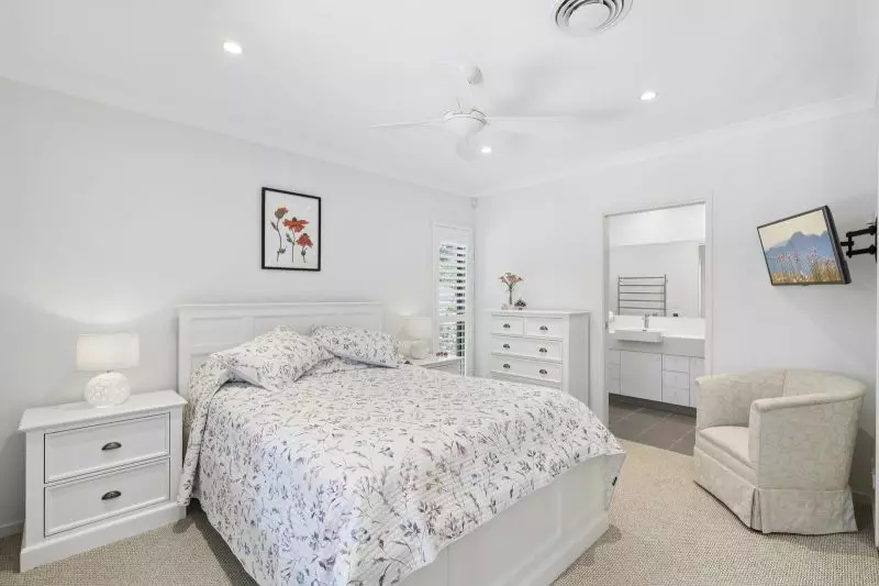 Site 200 - Established Heron