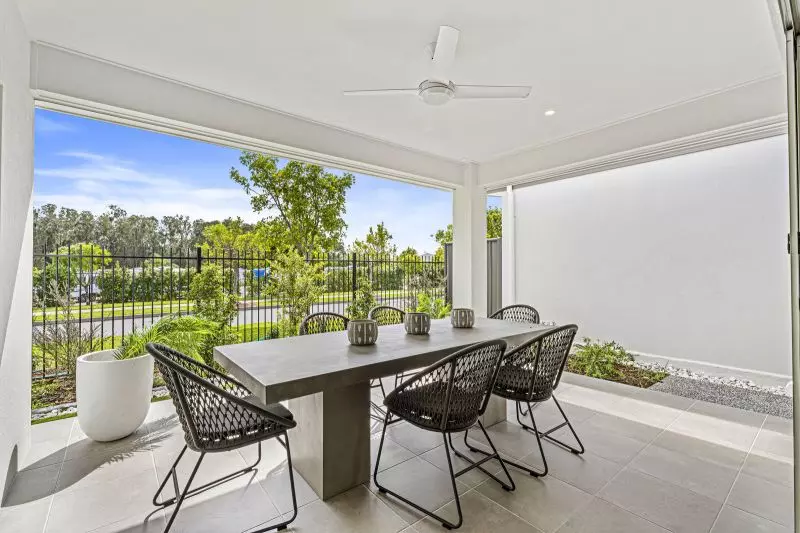 Site 523 - Sunningdale Gable Facade Newly Built Display Home - Under Contract