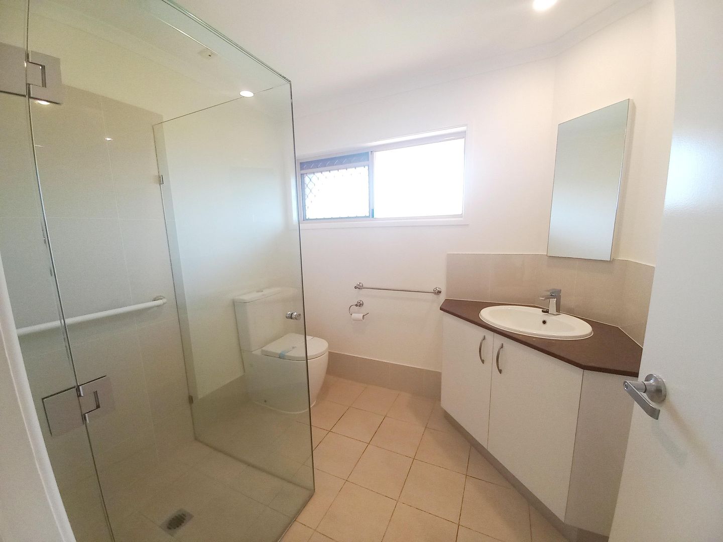 Perfectly located! Unit 6 Palmwoods Garden Village