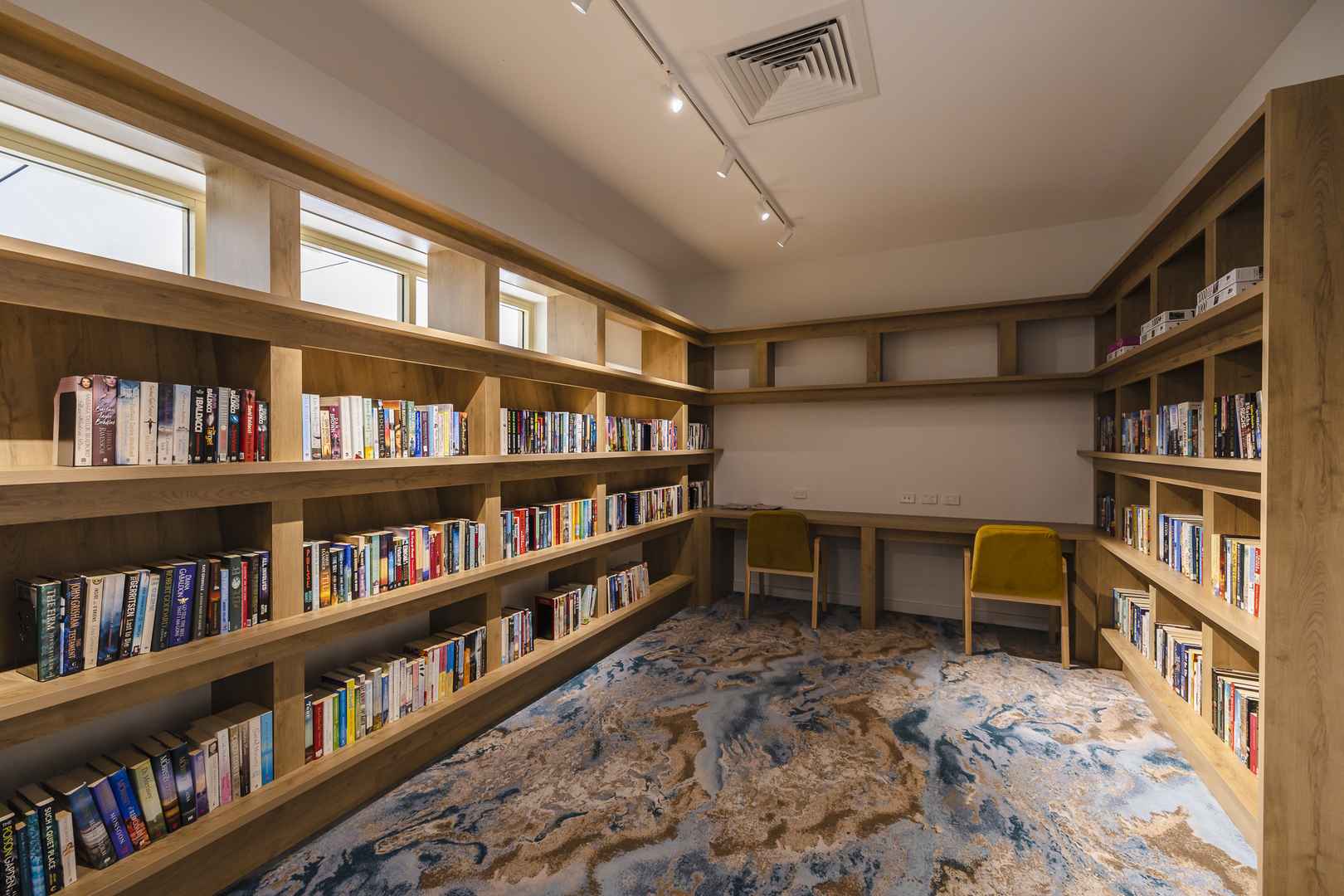 Beautifully Refurbished Studio Unit