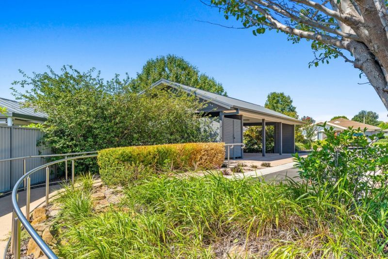 53/100 Gilchrist Drive, Campbelltown