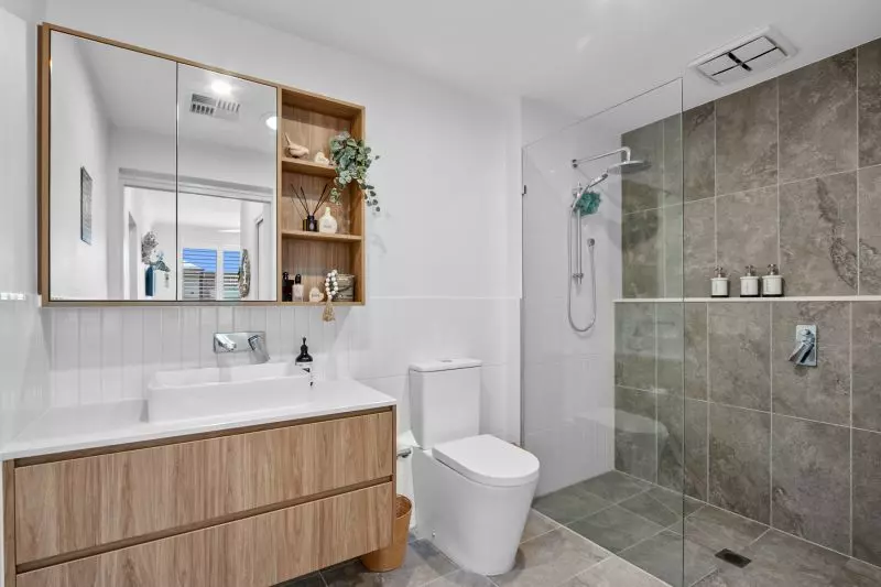 23 Columbus Circuit - Established Tasman Gable