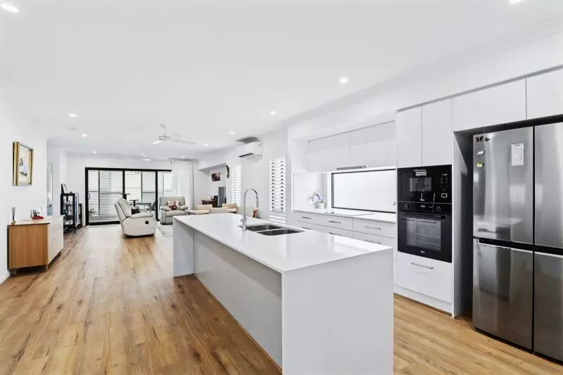 Site 62 - Established Kalbar