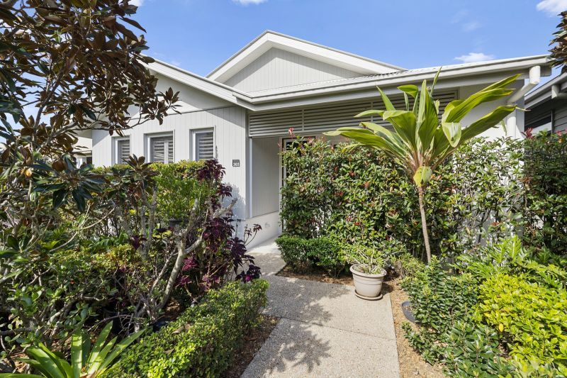 Tranquil Three-Bedroom Home with Lush Garden Surrounds