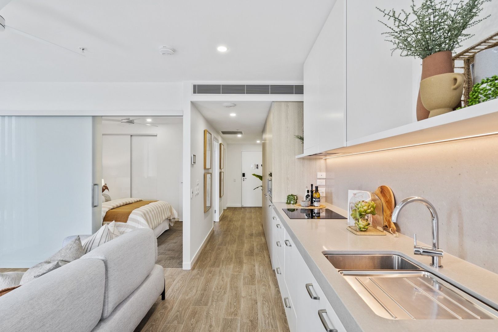 Seamless one bedroom apartment